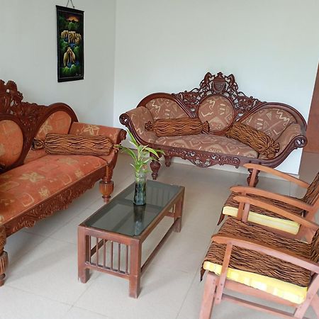 Larn'S Villa Hotel & Apartment Wadduwa Luaran gambar