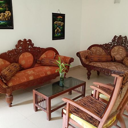 Larn'S Villa Hotel & Apartment Wadduwa Luaran gambar